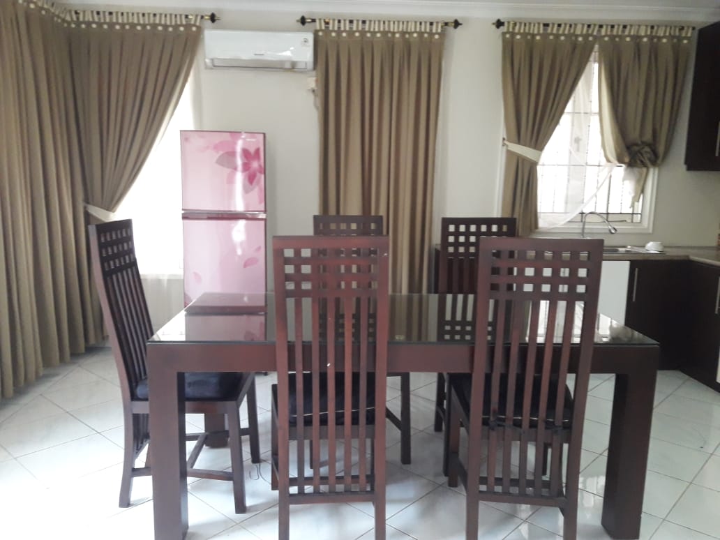 Rumah Disewakan Fully Furnished di Taman Menteng Lippo Cikarang